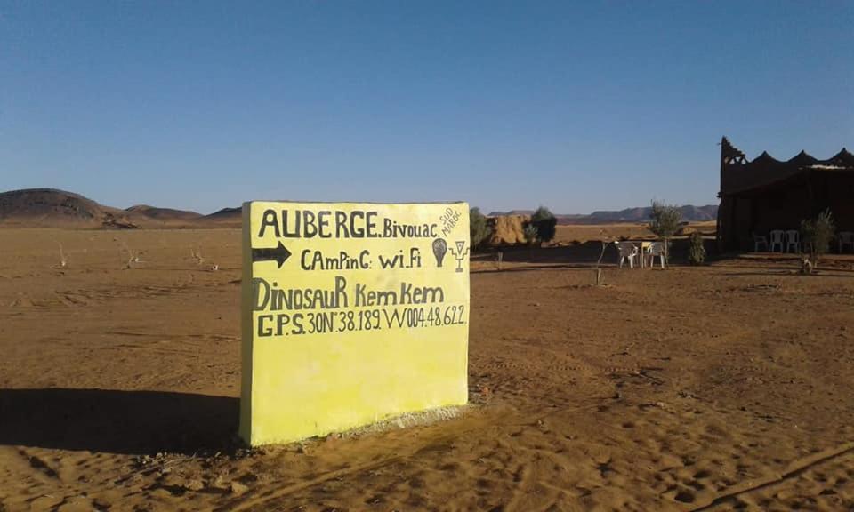 Auberge Dinosaur Kem Kem Hotel Tafraoute Sidi Ali Exterior foto