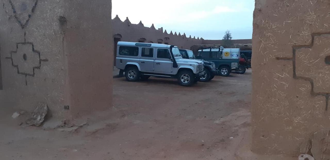 Auberge Dinosaur Kem Kem Hotel Tafraoute Sidi Ali Exterior foto