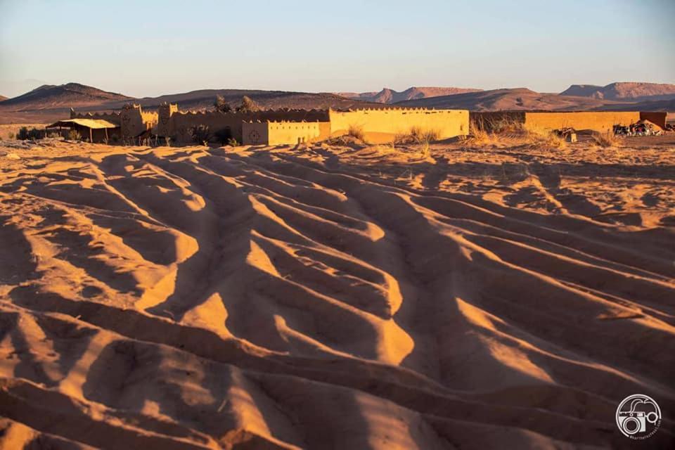 Auberge Dinosaur Kem Kem Hotel Tafraoute Sidi Ali Exterior foto