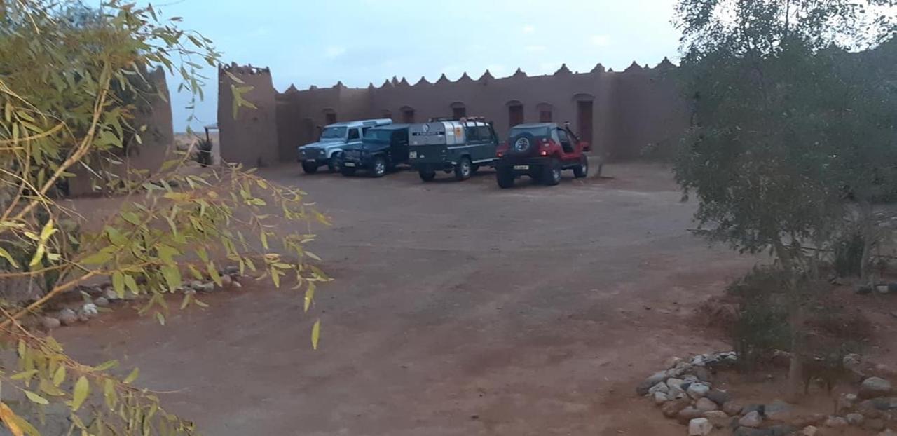 Auberge Dinosaur Kem Kem Hotel Tafraoute Sidi Ali Exterior foto