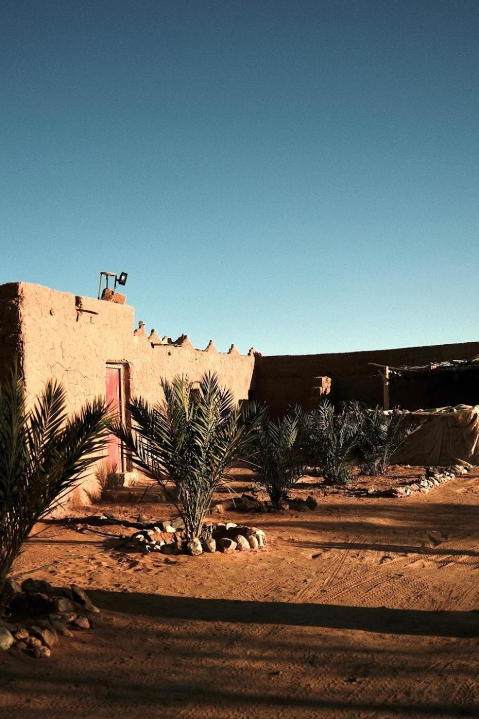 Auberge Dinosaur Kem Kem Hotel Tafraoute Sidi Ali Exterior foto