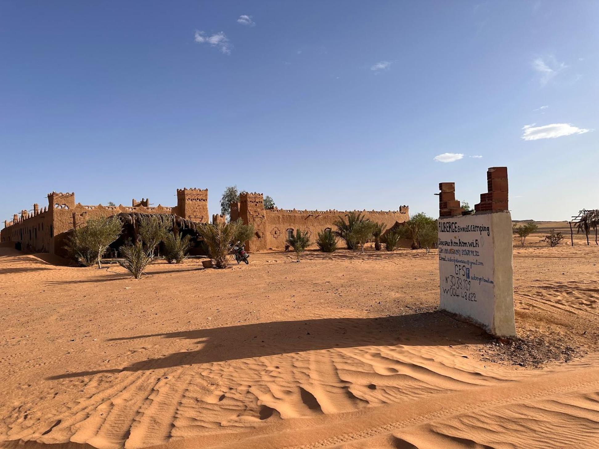 Auberge Dinosaur Kem Kem Hotel Tafraoute Sidi Ali Exterior foto